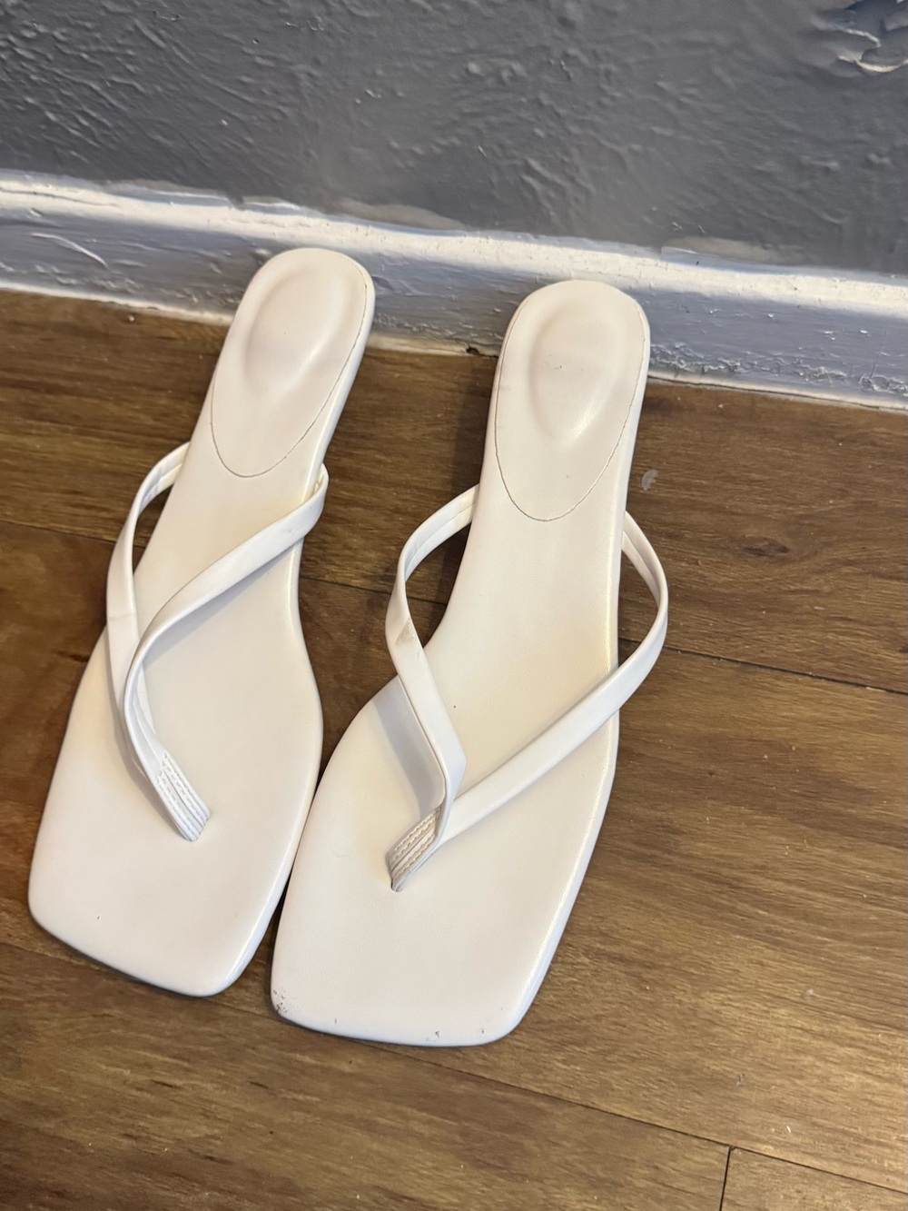 SHEIN White Square-Toe Thong Sandals